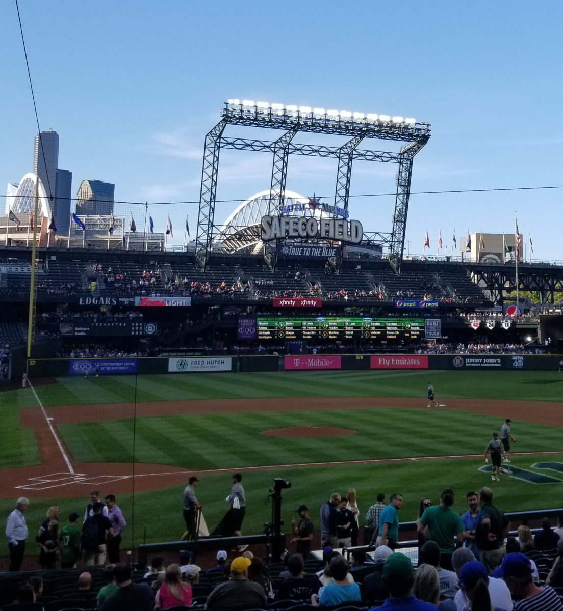 Official Seattle Mariners Hot Dog - Fletcher's Seattle Mariners Beef Franks